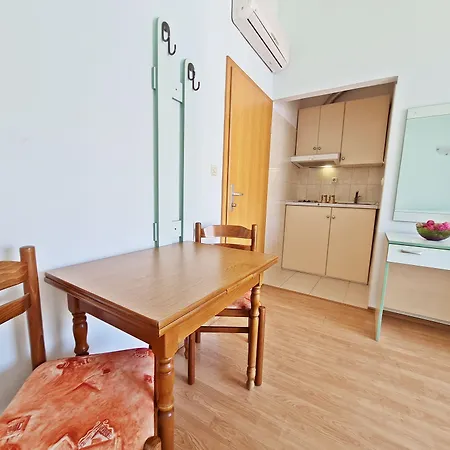 Pensionat And Porat Stobreč