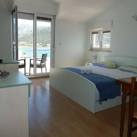 Pensionat And Porat 3*